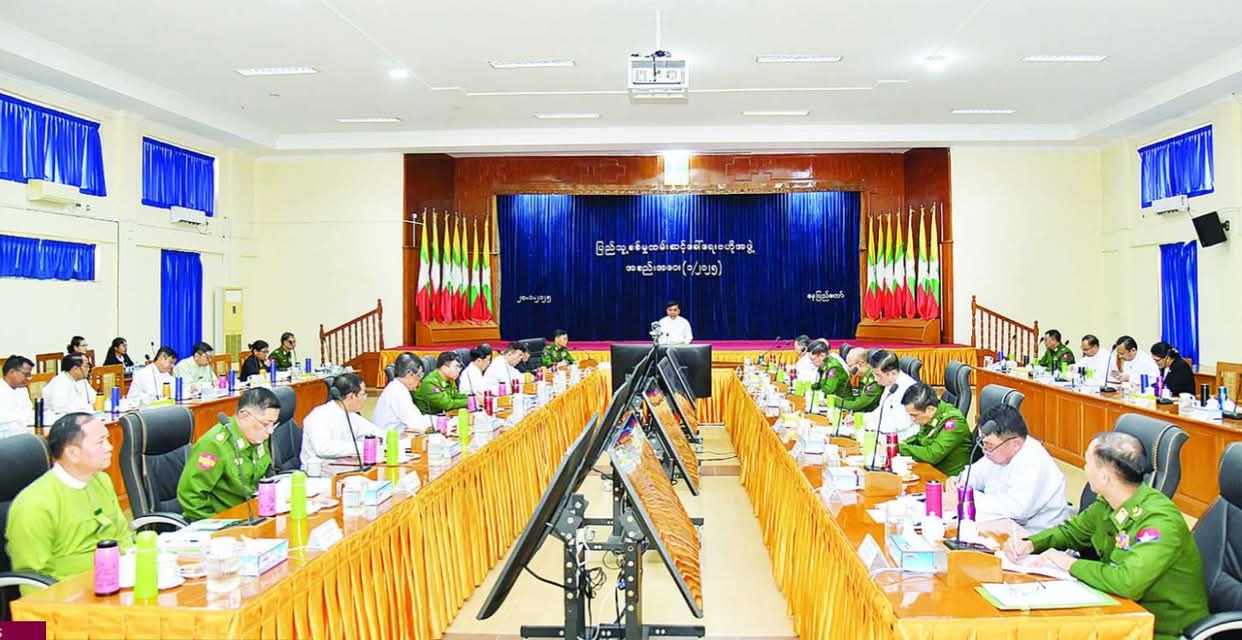 ပြည်သူ့စစ်မှုထမ်းဆင့်ခေါ်ရာမှာ အတင်းအဓမ္မဖိအားပေး စုဆောင်းခြင်းမျိုး မဖြစ်စေဘဲ ပြည်သူ့ စစ်မှုထမ်းဥပဒေ၊ နည်းဥပဒေနဲ့အညီ အလေးထားဆောင်ရွက်ပေးကြရန် ကာကွယ်ရေးဝန်ကြီး ဗိုလ်ချုပ်ကြီး မောင်မောင်အေး ပြောကြား
