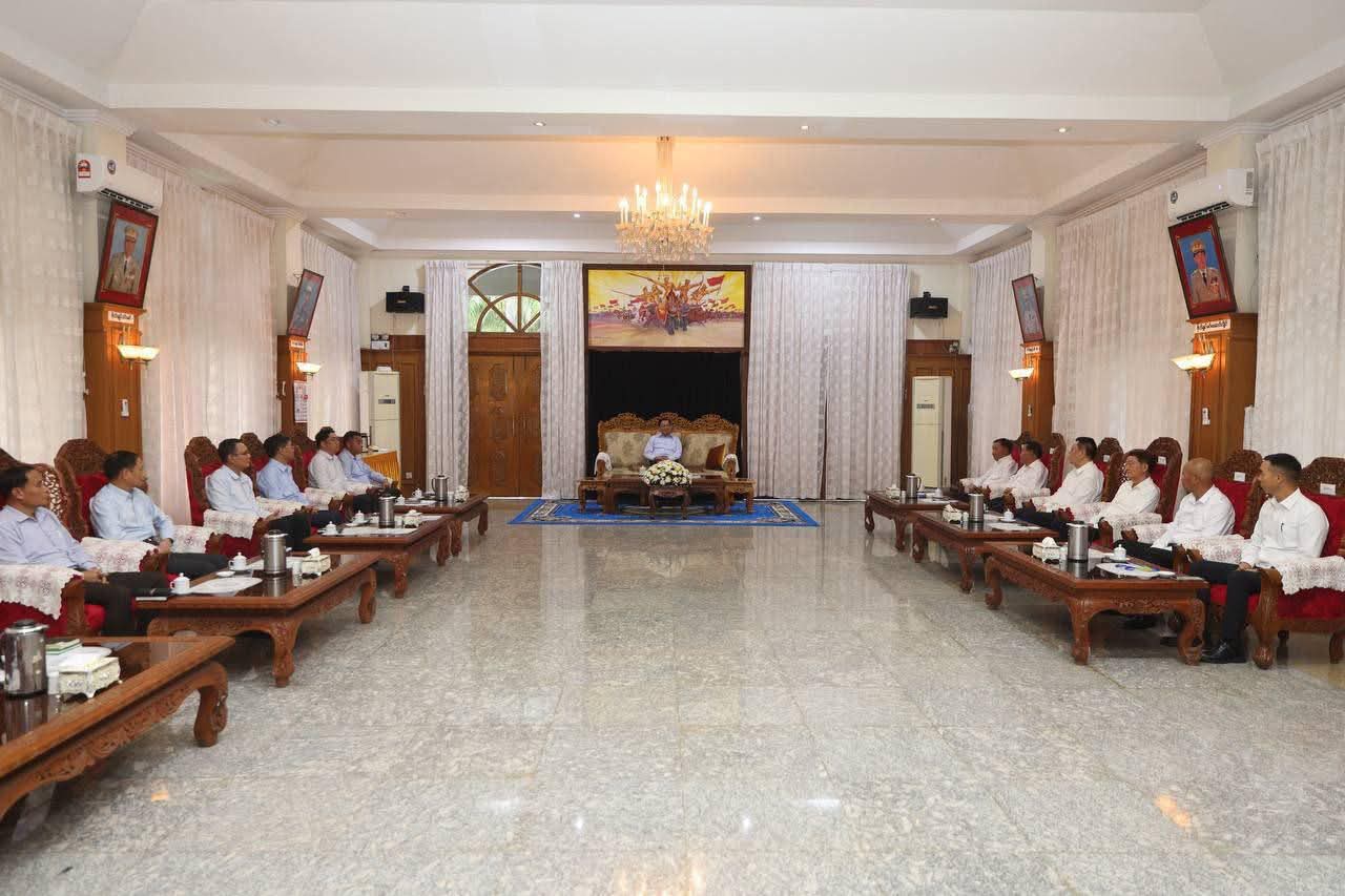စစ်ခေါင်းဆောင်နဲ့ တွေ့ဆုံချိန် မိုင်းလားဒေသအတွင်းမှာ မည်သည့် လက်နက်ကိုင်အဖွဲ့အစည်းနဲ့ နိုင်ငံရေးအဖွဲ့အစည်း လက်ခံထားခြင်းမရှိဘူးလို့ NDAA မိုင်းလား ဒုဥက္ကဋ္ဌ ပြော