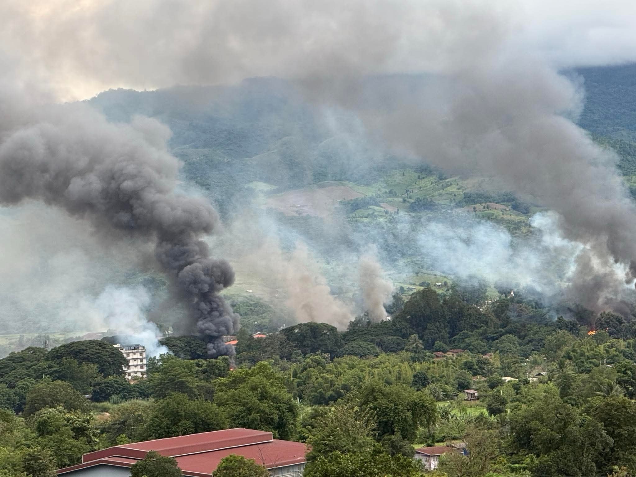 သီပေါမြို့ရှိ ဌာနဆိုင်ရာရုံးအချို့ မီးလောင်နေတယ်လို့ဆို
