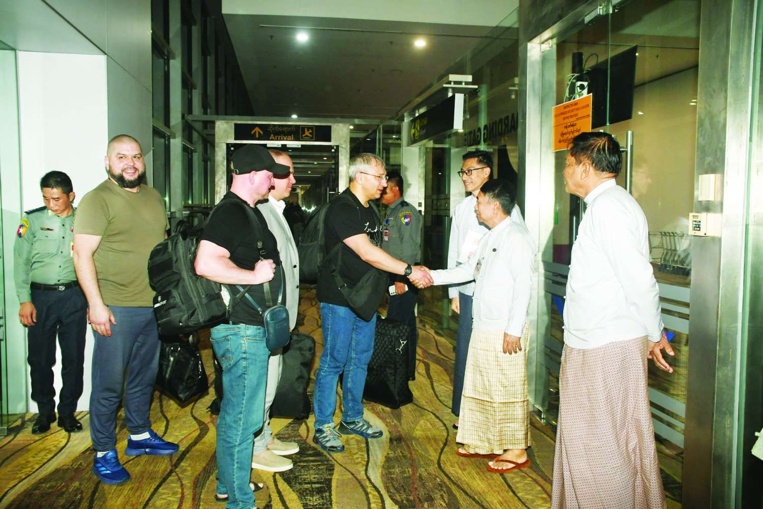 စစ်ကောင်စီ ကျင်းပမယ့် ရွေးကောက်ပွဲ စောင့်ကြည့်ဖို့ ပထမဆုံးရောက်လာတဲ့ ဘယ်လာရုစ်အဖွဲ့