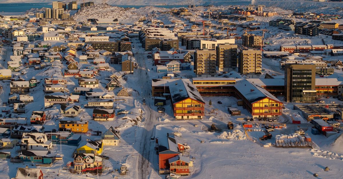 ဂရင်းလန်ဝယ်ယုရန် ငြင်းဆန်တဲ့ ဥရောပ ၈ နိုင်ငံကို ထရမ့် အခွန်တိုးကောက်မယ်လို့ ခြိမ်းခြောက်ပြောဆို ဂရင်းလန်းသိမ်းပိုက်ရန် ထရမ့်ရဲ့ ကြိုးစားမှု ဒိန်းမတ်ပြည်သူများ ဆန္ဒပြခဲ့ပြီး ဂရင်းလန်ကို ရောင်းရန် မဟုတ်ဘူးလို့ ကြွေးကြော်