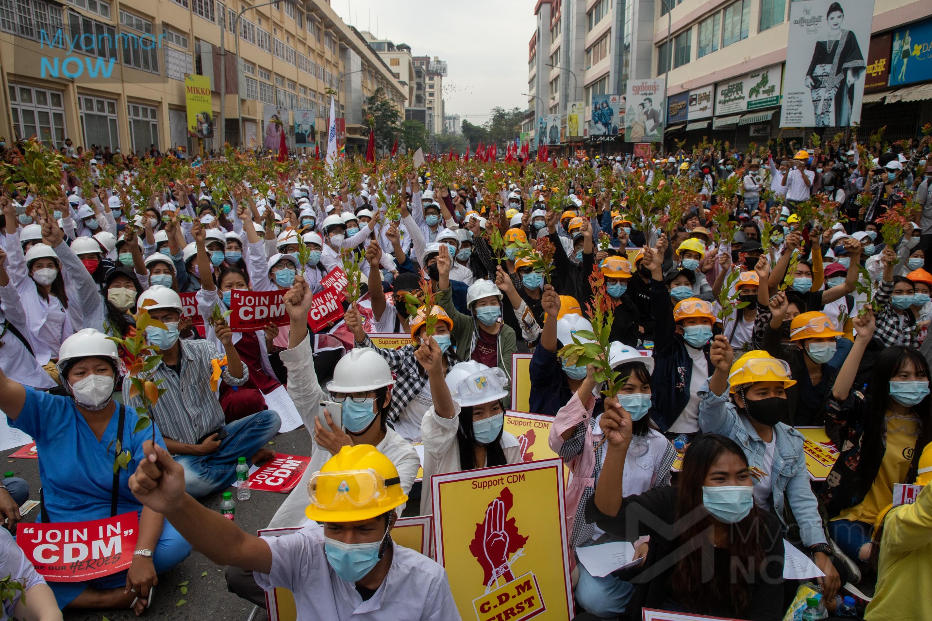 နိုင်ငံ့ဝန်ထမ်းများအား Black Lists မှ ဖြေလျှော့ပေးတယ်လို့ ကာ/လုံ ထုတ်ပြန်