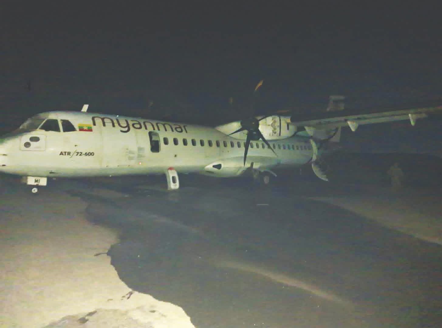 မြစ်ကြီးနားလေဆိပ်မှာ မြန်မာအမျိုးသားလေကြောင်းလိုင်း(MNA) လေယာဥ်တစ်စင်း ဒရုန်းနဲ့ တိုက်ခိုက်ခံရမှု KIA နဲ့ PDF လက်ချက်ဟု စစ်ကော်မရှင်စွပ်စွဲ မြစ်ကြီးနားလေကြောင်းလိုင်းကို ၃ လကြာရပ်နားမယ်လို့ဆို