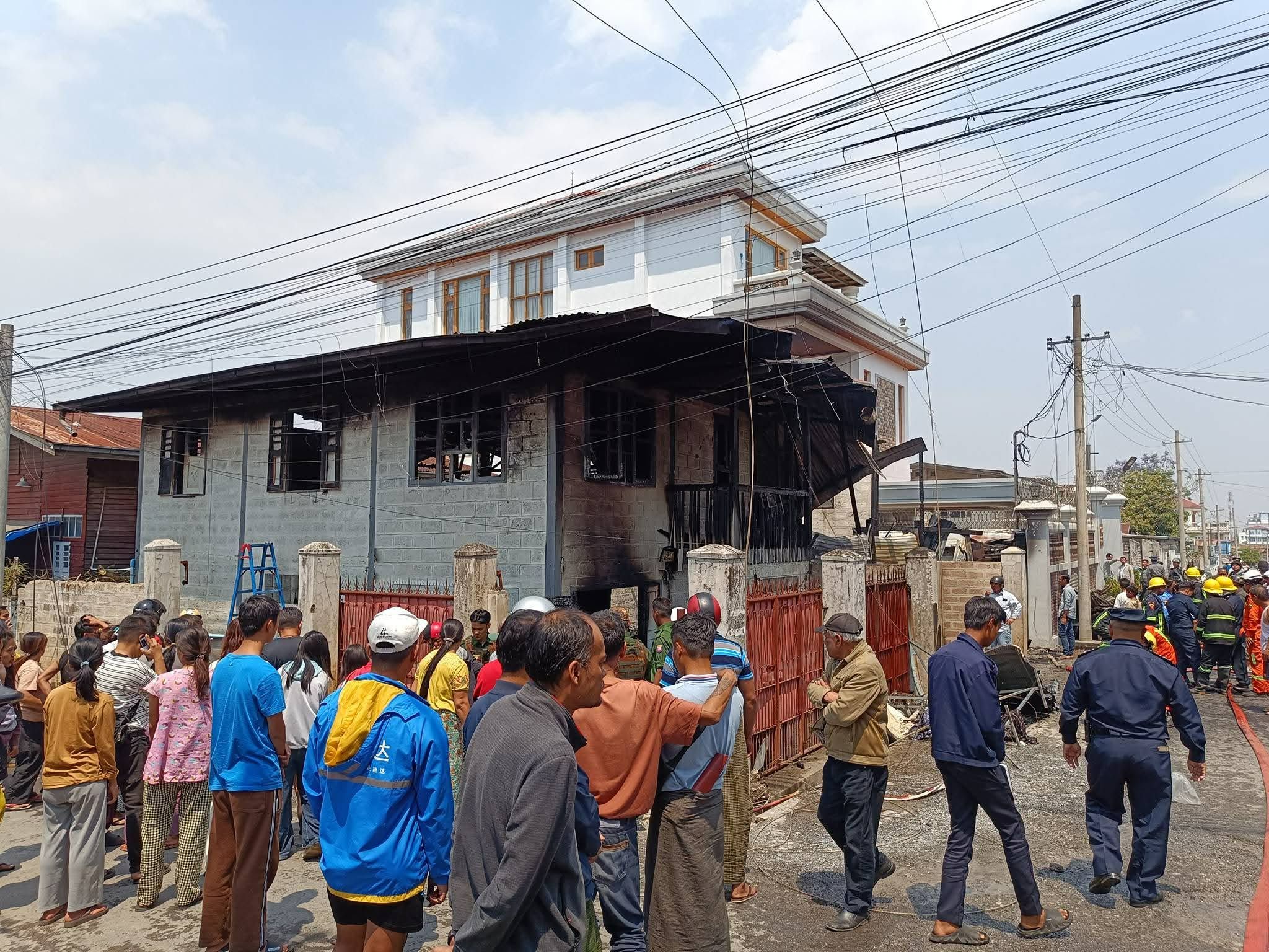 တောင်ကြီး မြတ်သူဓါတ်ဆီဆိုင်အနီးတွင်မီး လောင် မှုဖြစ်ပွား ၊ ပြည်သူများထိတ်လန့်