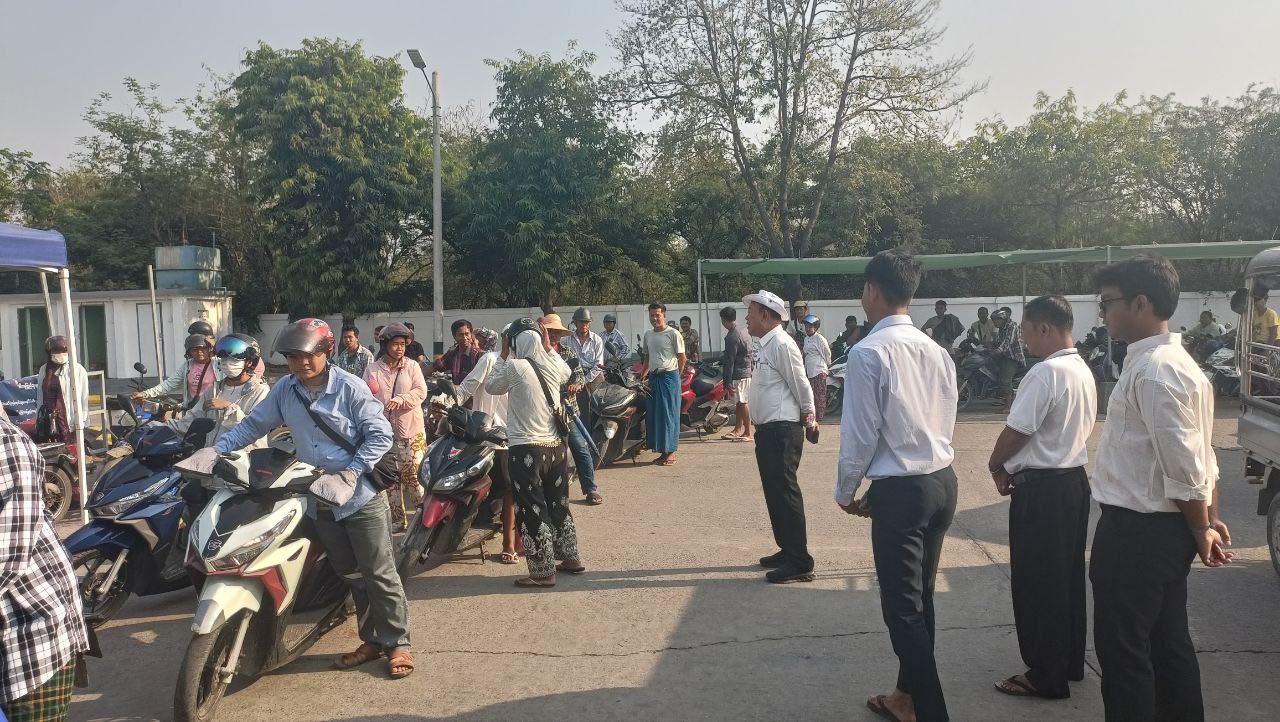 Scan မဖတ်ဘဲ ရောင်းချတာ၊ စျေးတင်ရောင်းချတာ စတဲ့ စက်သုံးဆီအရောင်းဆိုင် ၁၇ ဆိုင်ကို အရေးယူထား