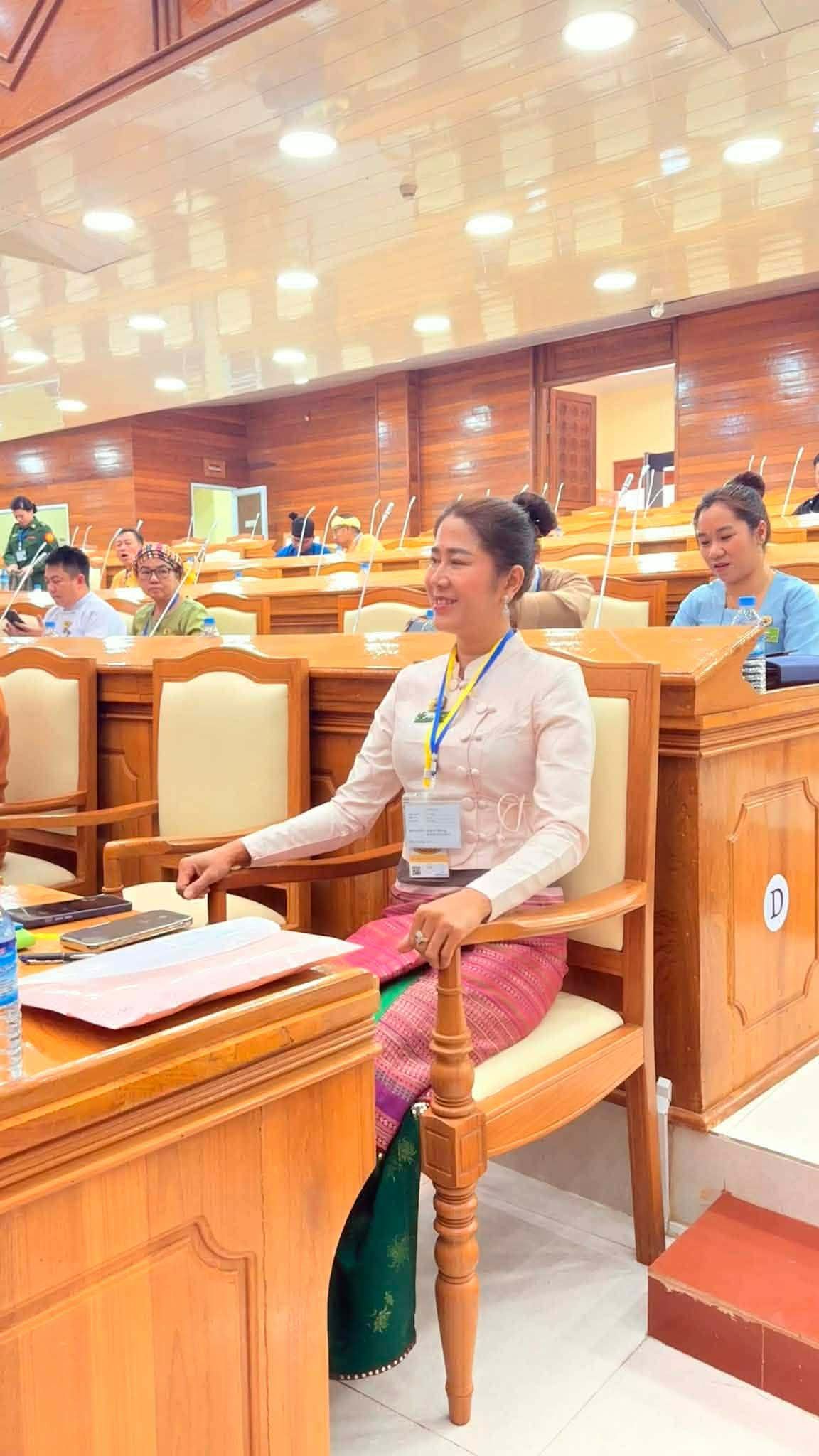 သျှမ်းပြည်နယ်အစိုးရအဖွဲ့ တွင် လူမှုရေးရာဝန်ကြီး အဖြစ် ကျားဖြူပါတီမှ နန်းခမ်းလူရရှိ