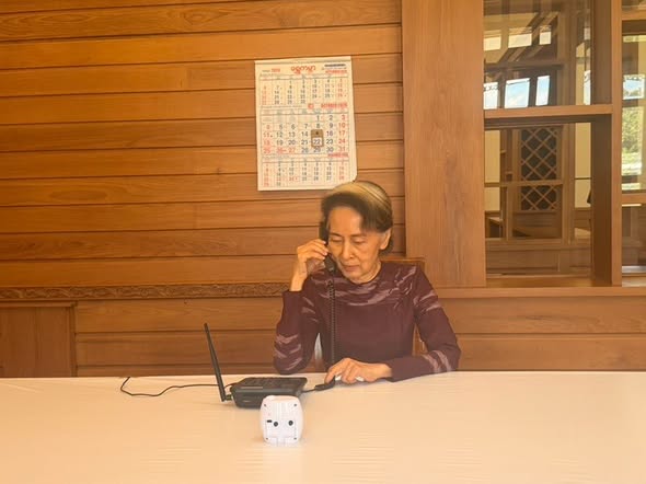 ၅ နှစ်ကျော်ကြာမှ ဒေါ်အောင်ဆန်းစုကြည်နဲ့ စကားပြောခွင့်ရတယ်လို့ သား ကင်မ်အဲရစ်ပြော